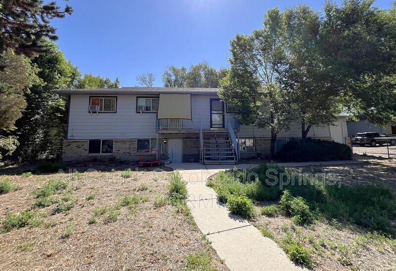 Colorado Springs Condo: 329 Bonnie Court