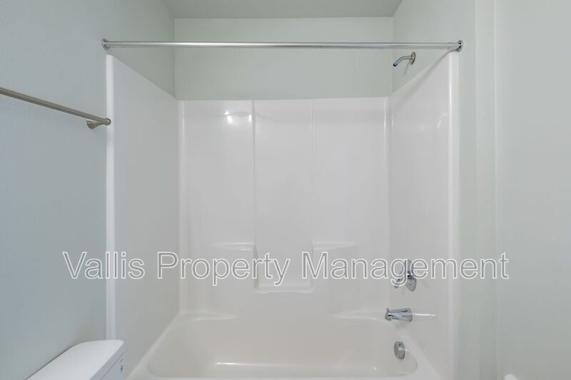 Molalla Condo: 13001 S Crompton Lane