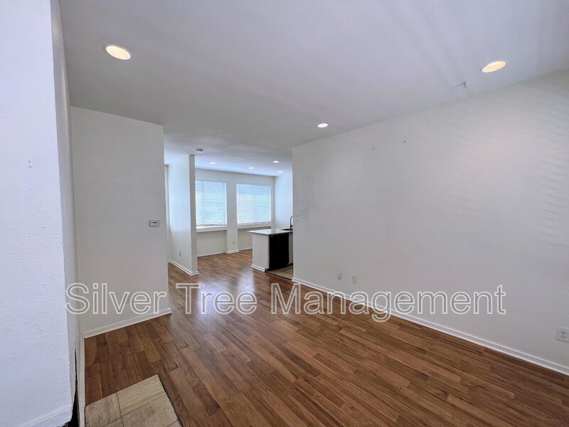 Dallas House: 4015 Bowser Avenue