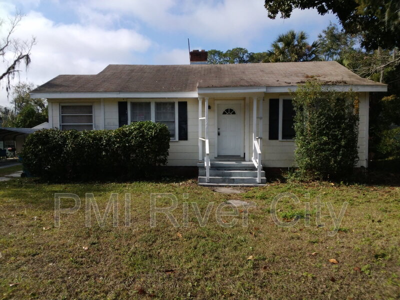 Jacksonville House: 8944 1st Avenue