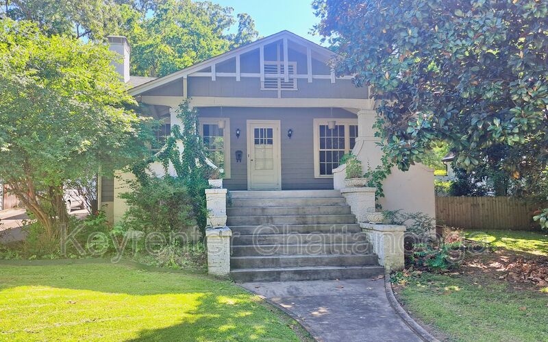 Chattanooga House: 1610 Hixson Pike