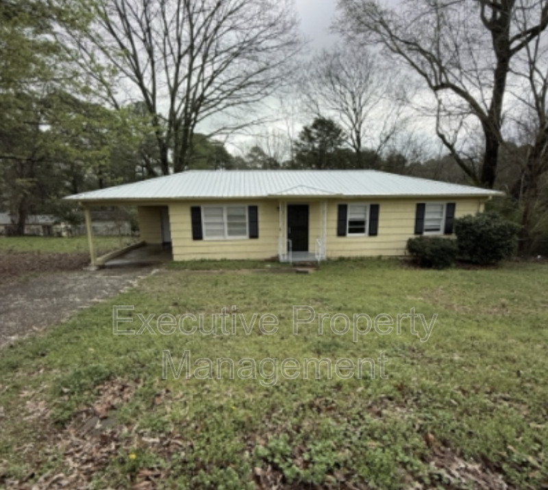 Centerpoint House: 2245 3rd Street