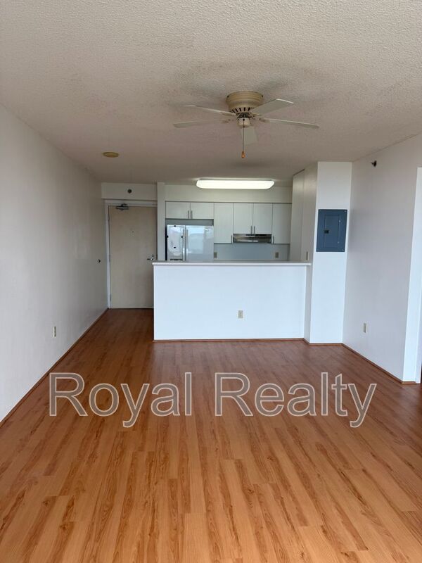 Honolulu Condo: 215 N King St.