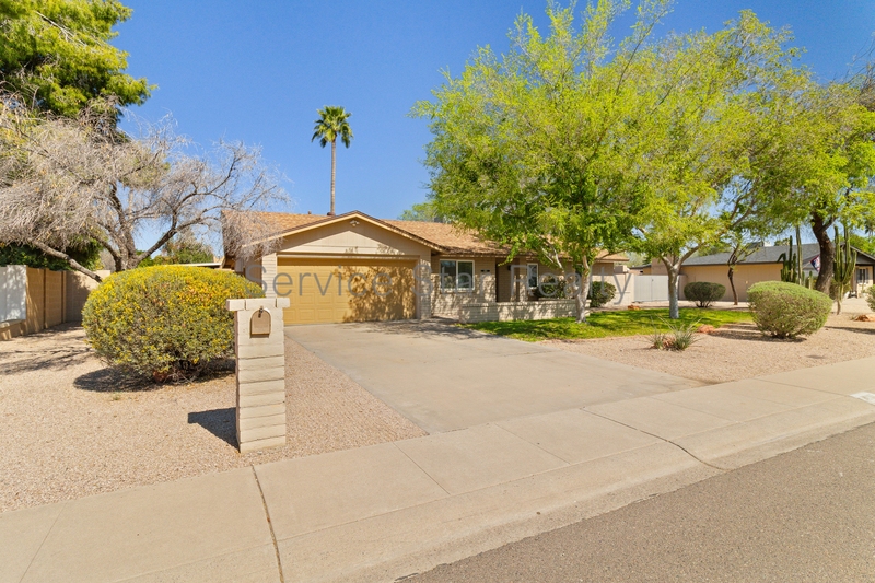 Scottsdale House: 4910 E Sunnyside Dr