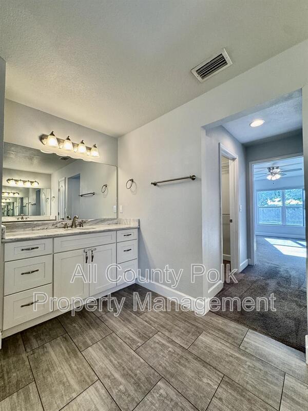 Main Rental Photo 19