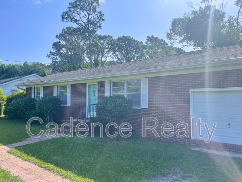Wilmington House: 224 Wood Dale Drive