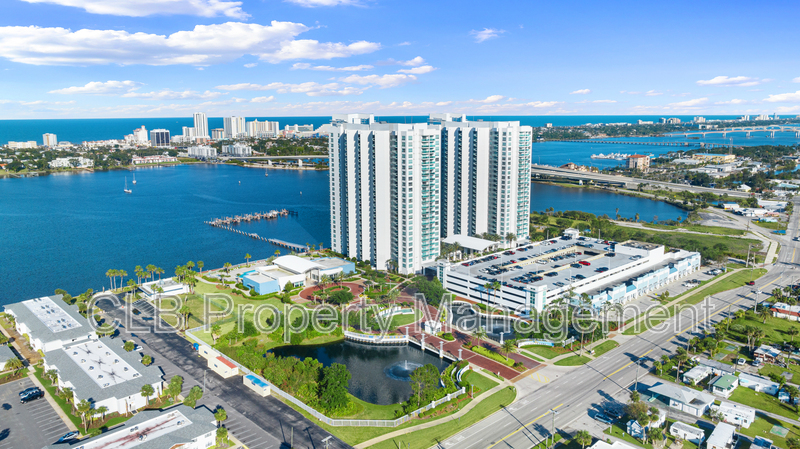 Holly Hill Condo: 231 Riverside Dr
