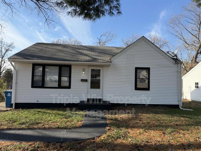 SAINT LOUIS House: 6811 BROWER CT