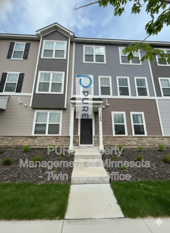 Shakopee Townhome: 1159 Farrier Rd