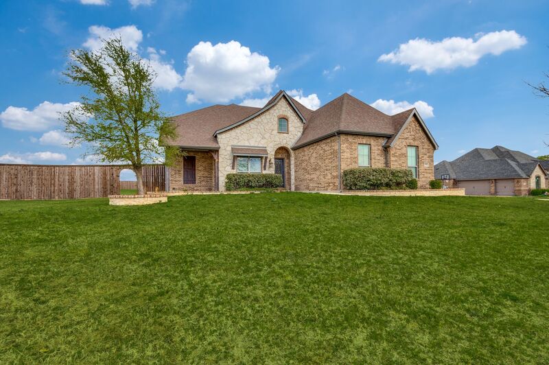 Waxahachie House: 830 Cross Creek Dr