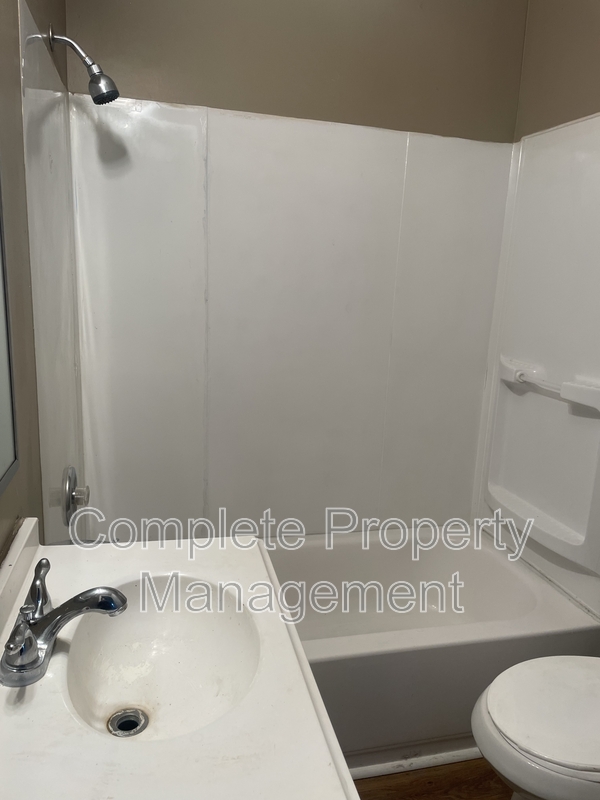 Birmingham House: 8211 Rugby Avenue