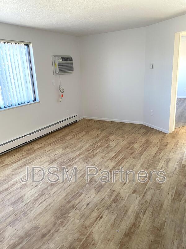 Denver House: 2455 Bryant St #10