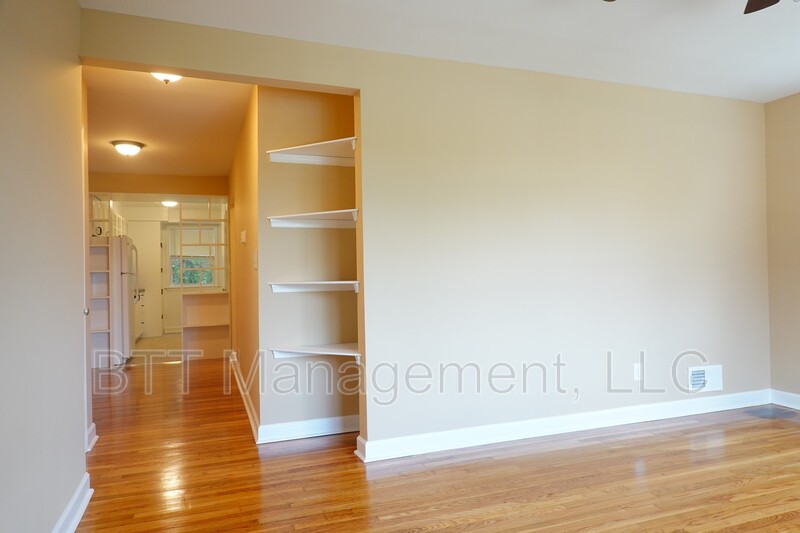 Silver Spring Condo: 8713 Plymouth St