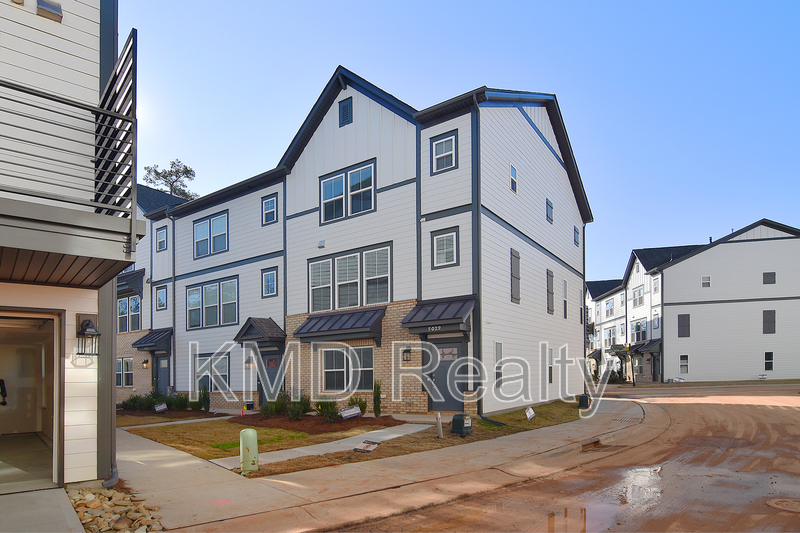 Charlotte Townhome: 5029 Nestling Spring Street
