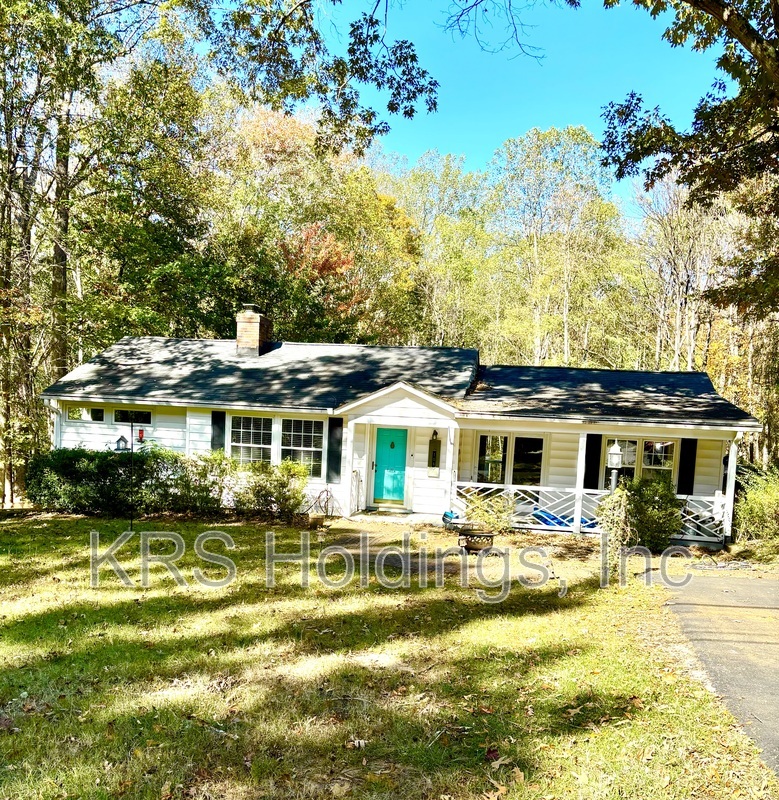 Lynchburg House: 106 Woodland Drive