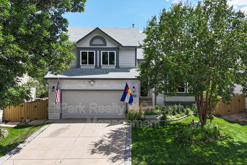 Parker House: 17206 Niwot Pl