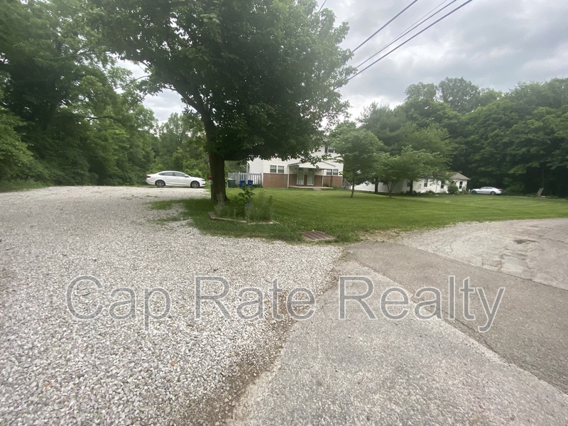 Columbus House: 1226 Parkview Dr