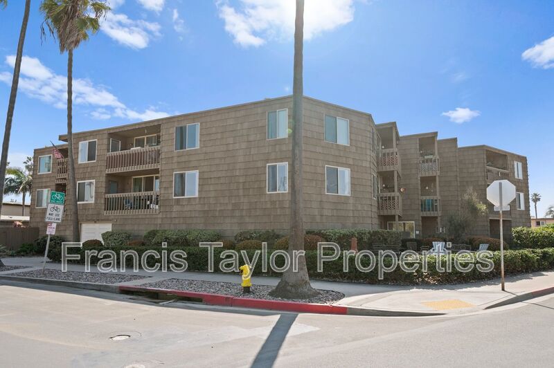 San Diego Condo: 5155 West Point Loma Blvd