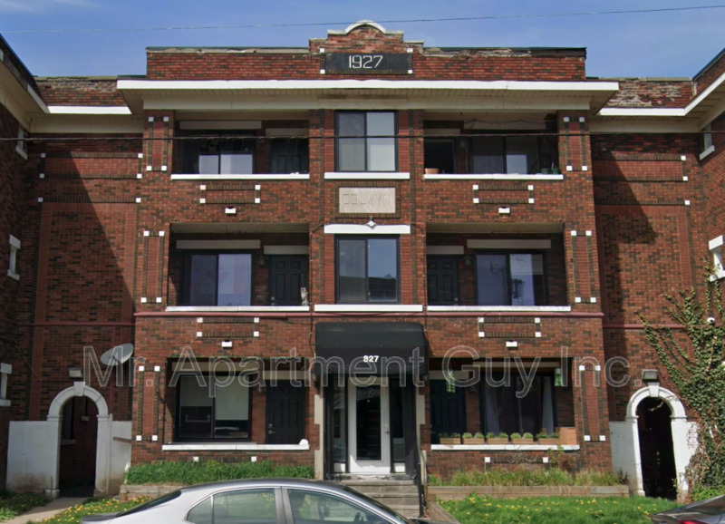 Hamilton Condo: 827 Main Street East