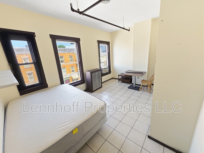 Lawrence Condo: 245 Broadway - 18