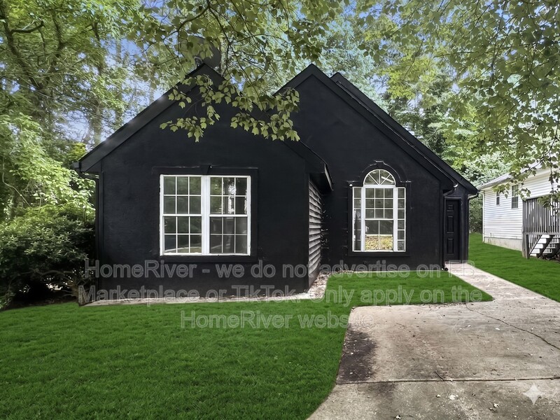 Atlanta House: 633 Sandys Ln SE