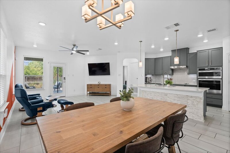 Round Rock House: 17004 Gibbons Path