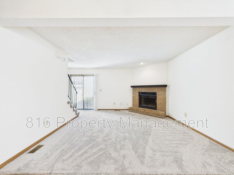 Lees Summit Townhome: 3517-3523 NE Independence Ave -