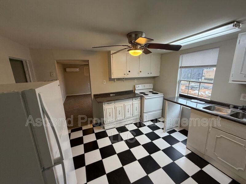 Chattanooga House: 2111 Chamberlain Ave