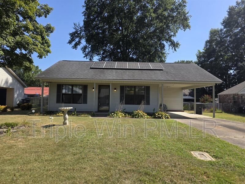 Searcy House: 113 Northfield Dr