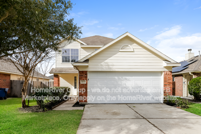 Houston House: 14007 Marners Ct