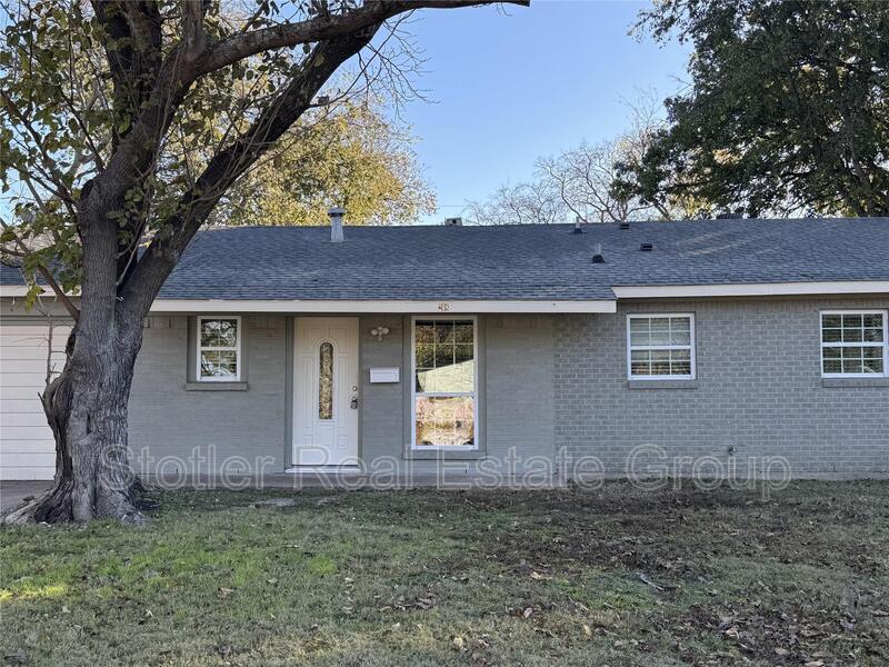 Richardson House: 208 North Bowser Road