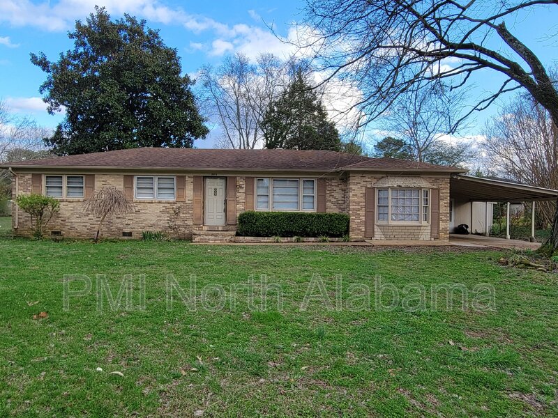 Huntsville House: 3503 Crestmore Cir NW