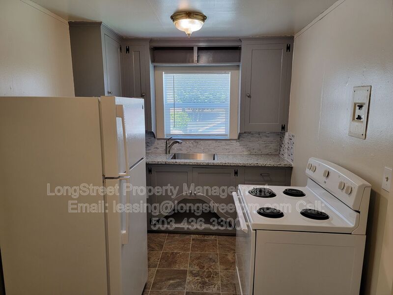 Corvallis Apartment: 204 NW 17th Street