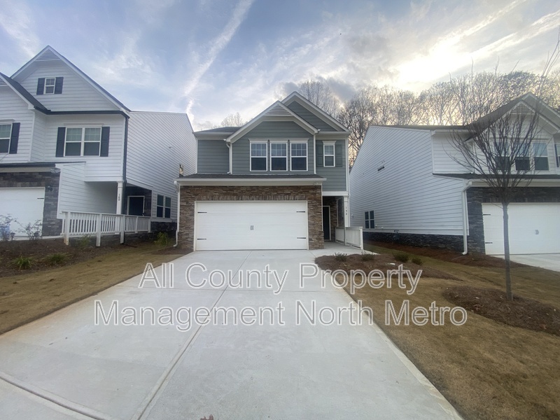 Dawsonville House: 152 Parkwood Drive