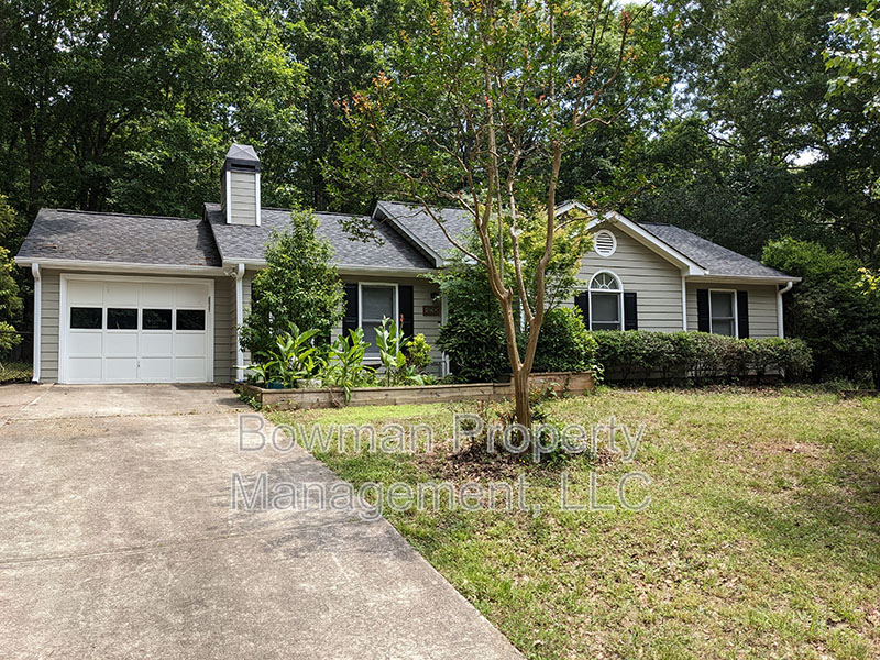 Athens House: 155 Rachel Way