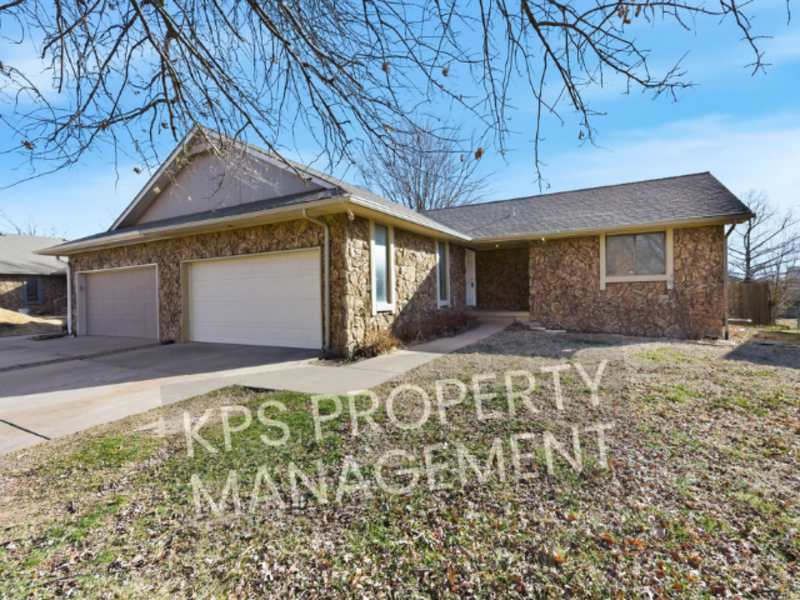 Derby House: 624 Tanglewood Road