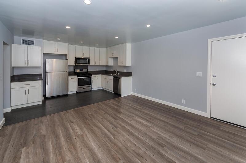 Glendale Condo: 905 E Garfield Ave #14