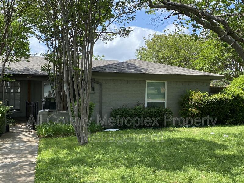 Request a Viewing for 801 Irwin Drive, Apt. B Tenant Turner