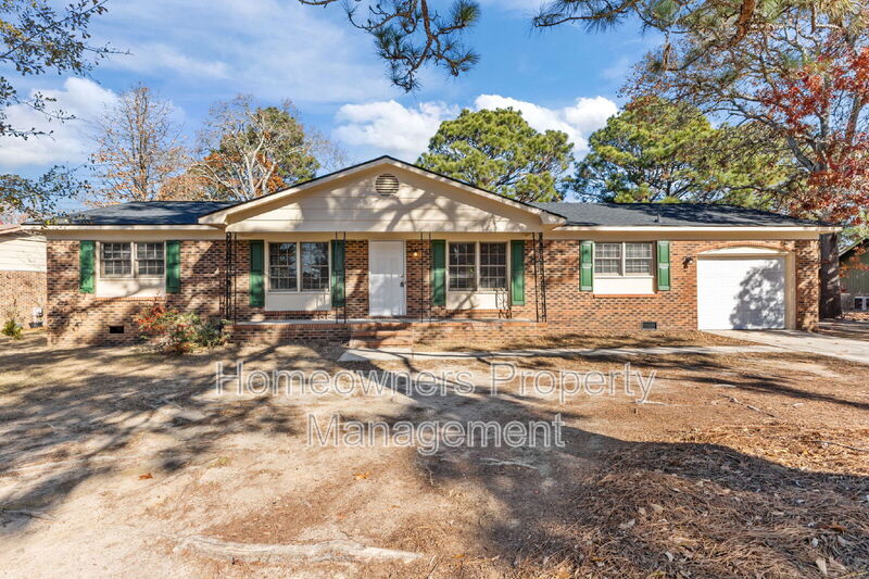 Fayetteville House: 4418 Spinel Dr