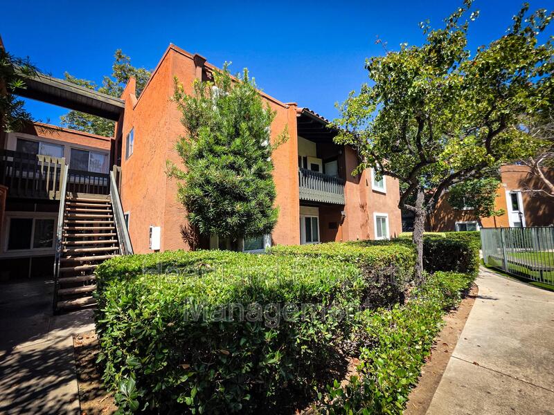 San Diego Condo: 17119 W. Bernardo Dr.