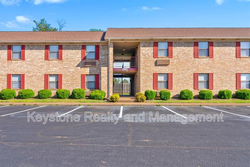 Hopkinsville Apartment: 100 Laurel Cove Drive