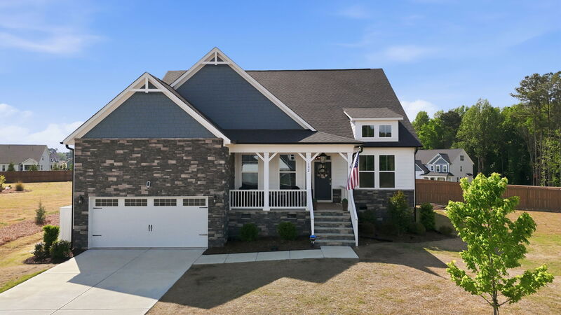 Fuquay-Varina House: 192 Castle Pond Way
