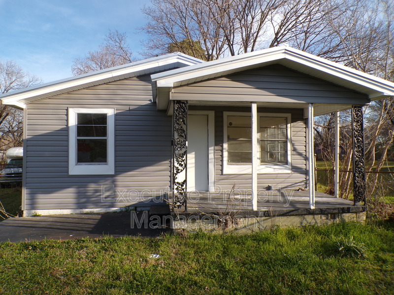 Birmingham House: 3716 44th Avenue