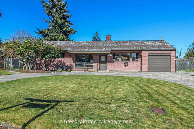 Everett House: 4418 Colby Ave