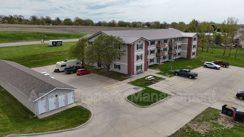 Clarinda House: 940 27th Street