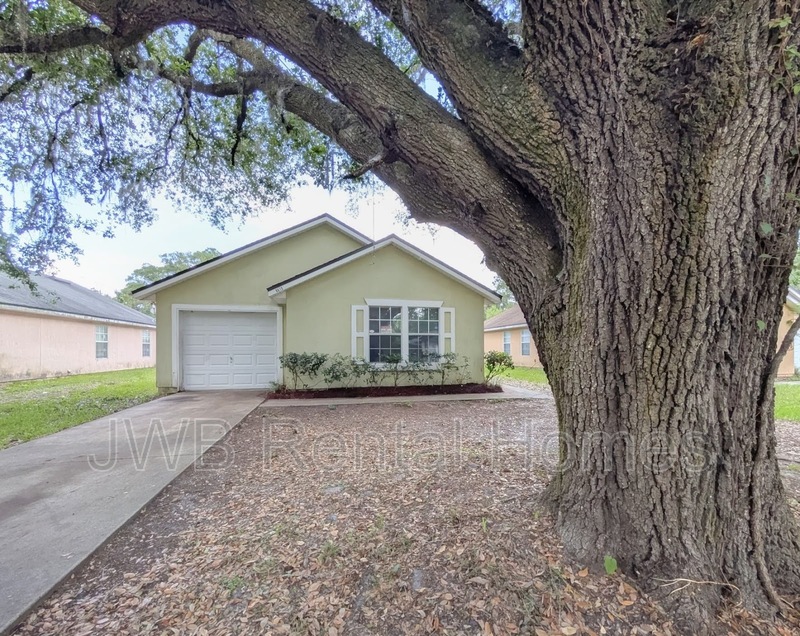 Jacksonville House: 6615 Miriam St