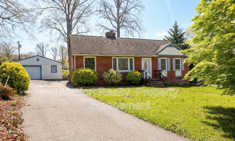 Henrico House: 8707 Mapleton Rd