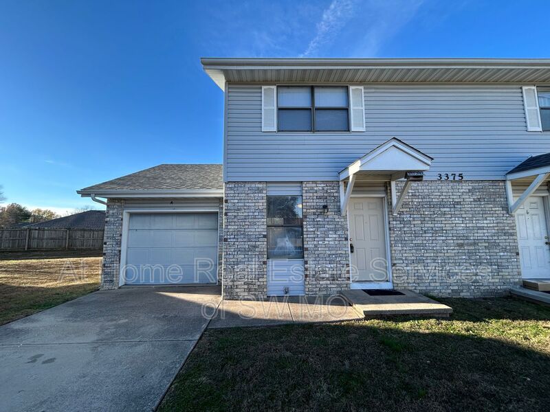 Springfield Townhome: 3375A S Moreland Ct