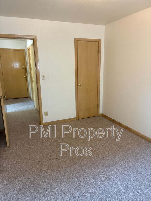 Milwaukee Condo: 5624 W Burleigh St