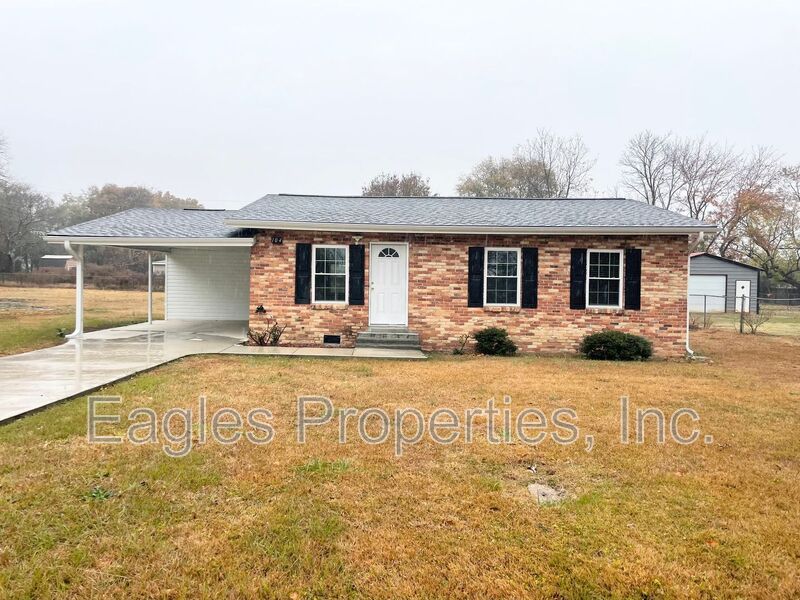 Pikeville House: 104 Lane St